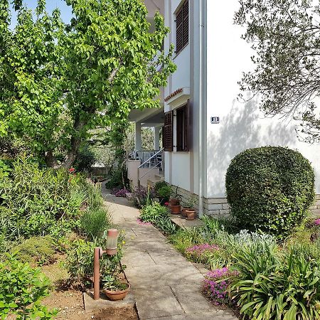 Apartments Monica נובליה מראה חיצוני תמונה