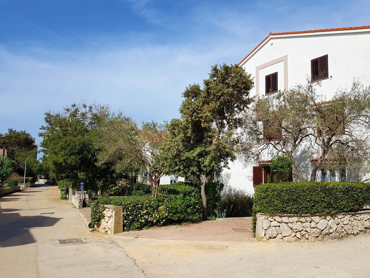 Apartments Monica נובליה מראה חיצוני תמונה