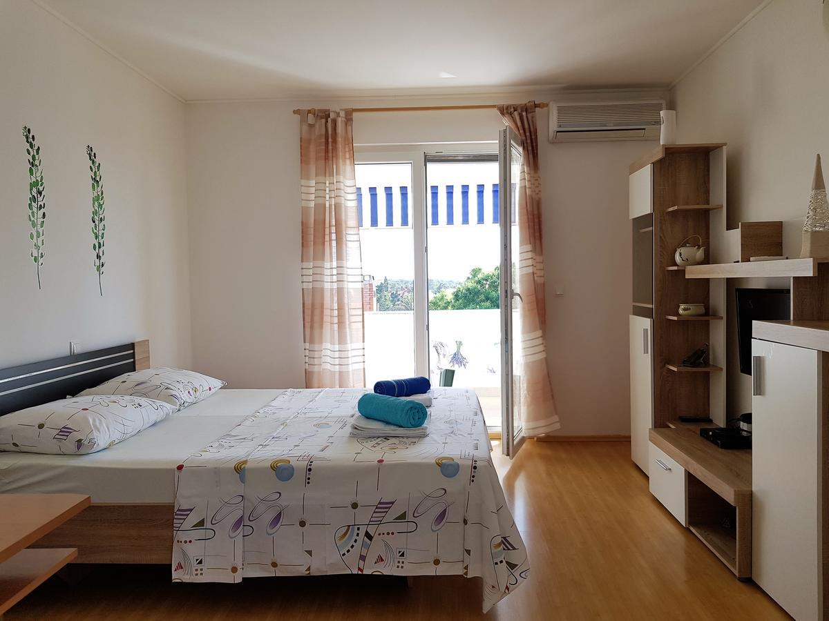 Apartments Monica נובליה מראה חיצוני תמונה